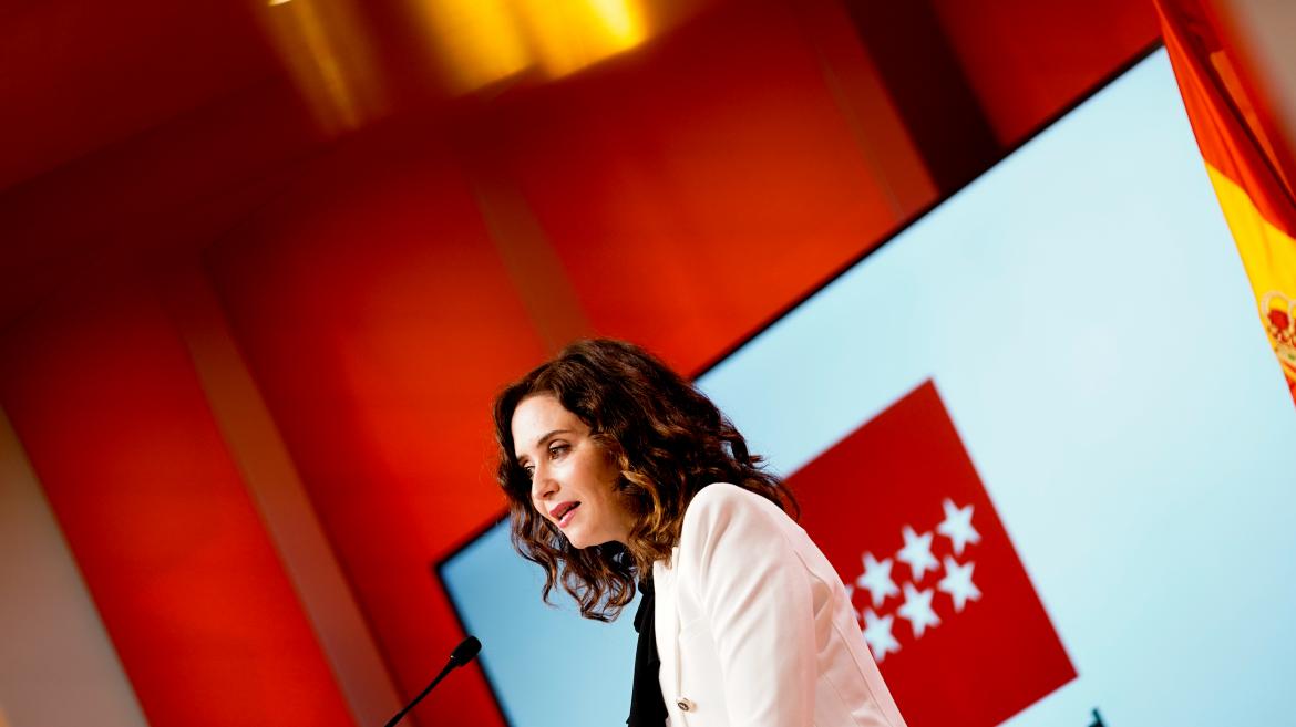 Díaz Ayuso anuncia que la Comunidad de Madrid incrementa al 60% la reducción del precio de los abonos mensuales de transporte público en 2023
