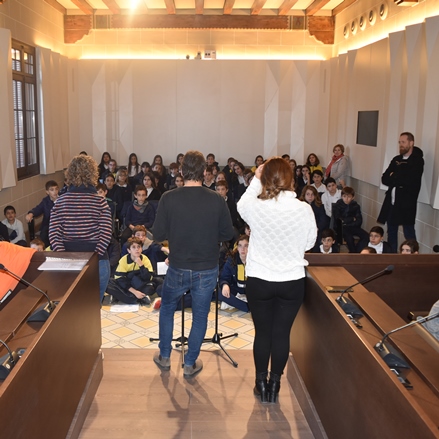 L&#039;Ajuntament fa el lliurament del Codi d&#039;Identificació Fiscal a les cooperatives escolars del projecte CuEmE