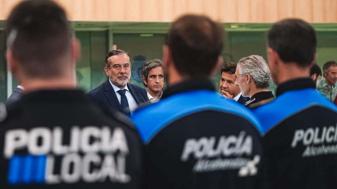 La Comunidad de Madrid financia con 68,6 millones el Programa de Apoyo a las Policías Locales para 2023