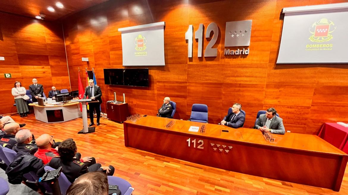 La Comunidad de Madrid rinde su tradicional homenaje anual a los bomberos que han destacado por su conducta ejemplar en acto de servicio