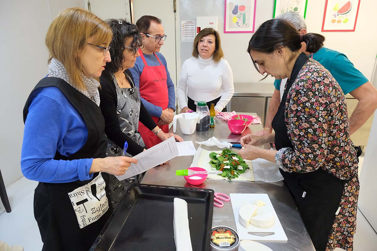 Nuevos cursos en los centros cívicos para empezar el 2023