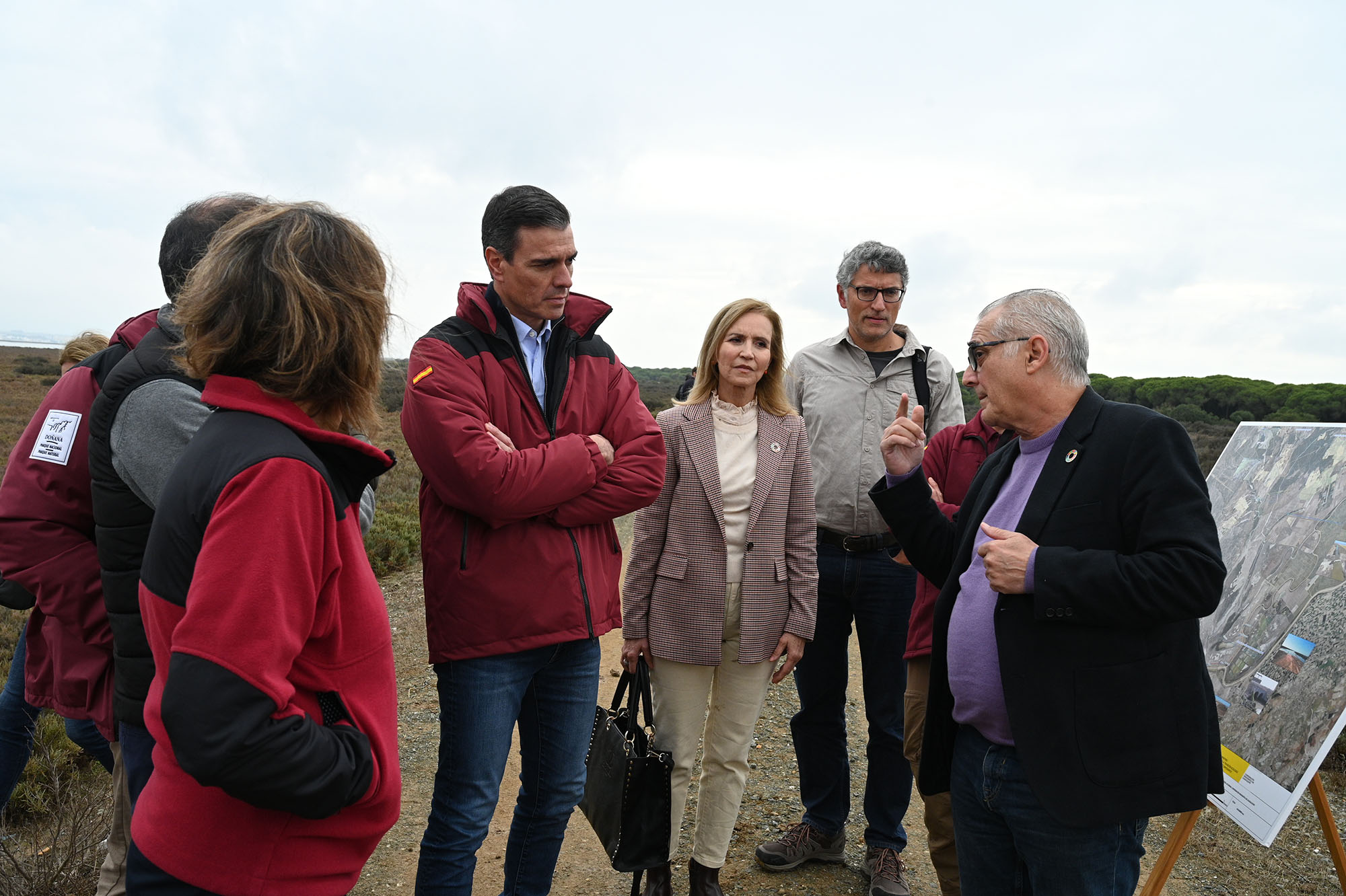 Pedro Sánchez visita el Parque Nacional de Doñana, en el que el Gobierno invertirá más de 350 millones de euros para su restauración ecológica