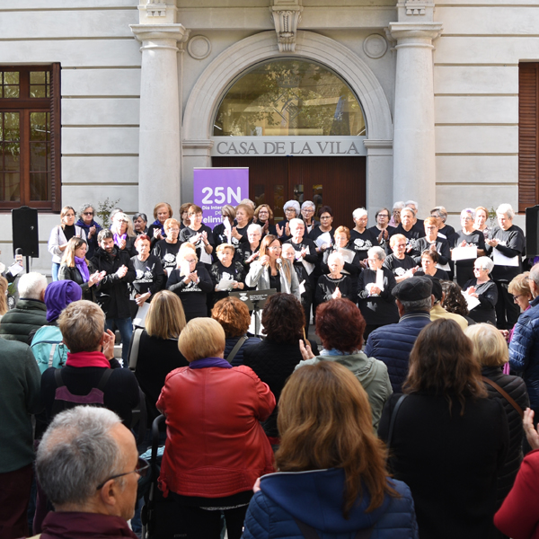 Sant Feliu fa una crida a tallar amb les violències vers les dones