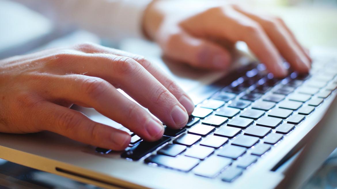 La Comunidad de Madrid aprueba la subida salarial en 2023 para sus 180.000 empleados públicos