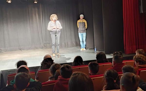 Les escoles Font Freda i El Turó il·lustren els drets dels infants
