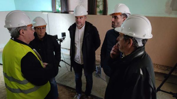 L’Ajuntament i l’AMB presenten les actuacions de reforma que s’estan fent a la Casa Larratea i al Parc de les Aigües