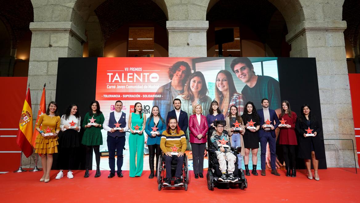 La Comunidad de Madrid reconoce ejemplos de superación, solidaridad y tolerancia con los Premios Talento Joven