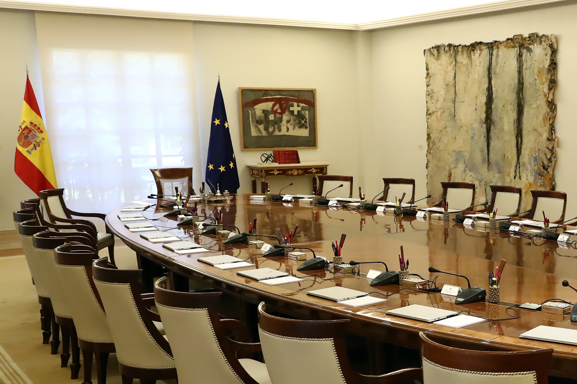 Pedro Sánchez preside la reunión del Consejo de Ministros