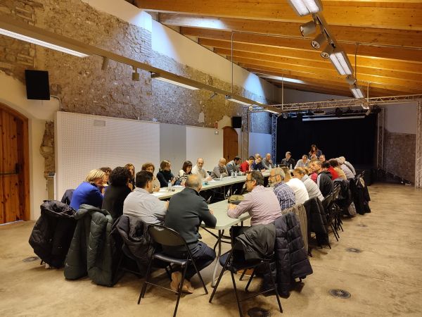 Reunió entre Generalitat i ajuntaments amb treballadors afectats pel tancament d’Amazon a Martorelles