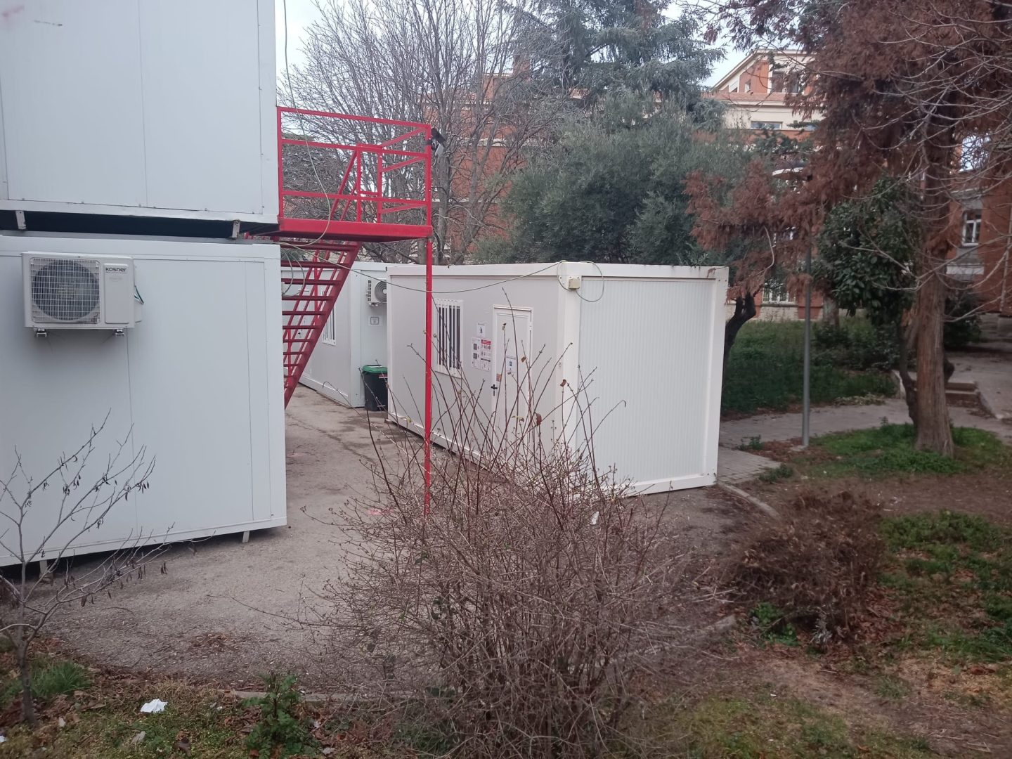 Comienza el derribo de algunos edificios del Complejo Dotacional ‘El Pilar’ debido a la Línea 7B