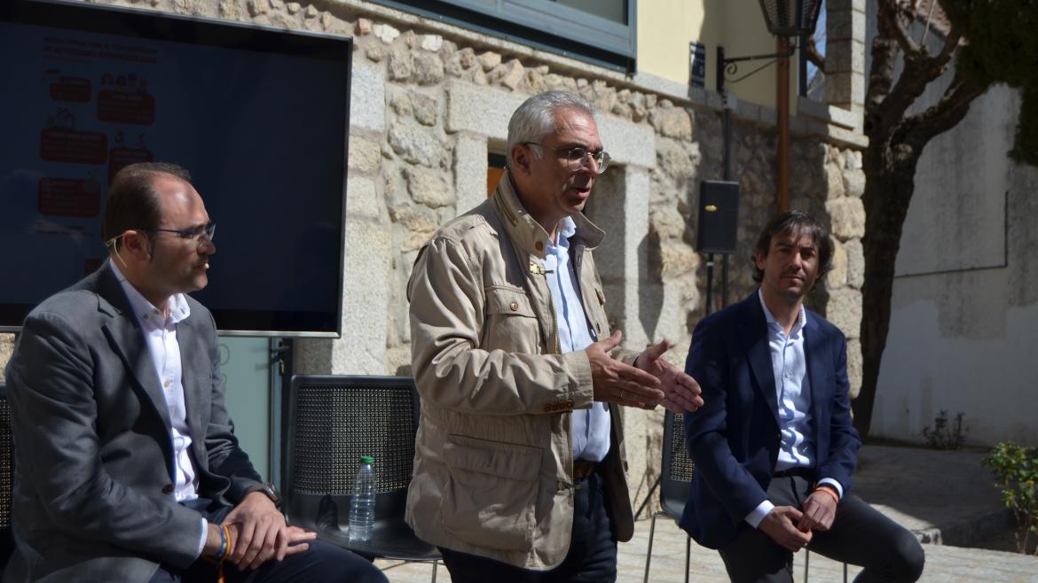 La Comunidad de Madrid recibe en 15 días cerca de 300 solicitudes para que jóvenes de pequeños municipios opten a ayudas por desplazamiento