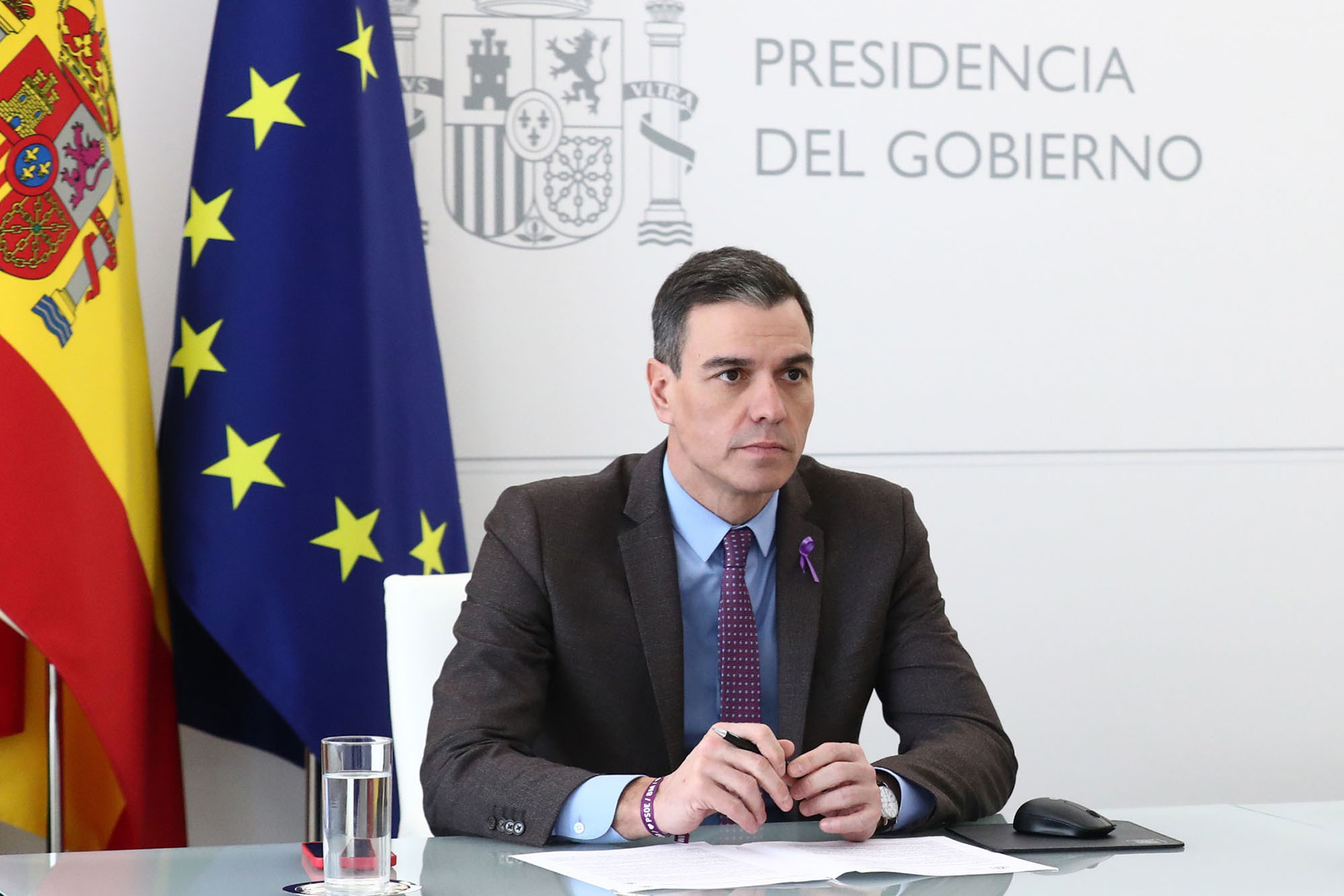 Pedro Sánchez aborda junto al consejero delegado de Renault, Luca de Meo, los retos del sector de la automoción en España