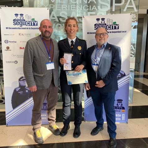 Una agent de la Policia Local de Sant Feliu, distingida amb la medalla al mèrit