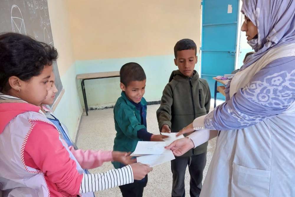 Infants de Montcada i Reixac i del Sàhara Occidental intercanvien cartes d’amistat