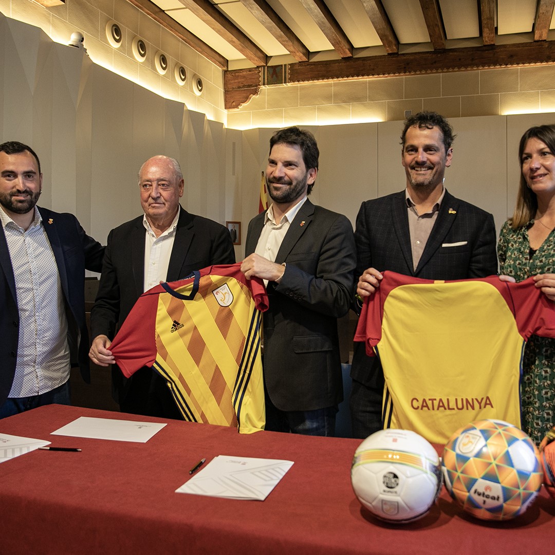 L&#039;Ajuntament signa un protocol d&#039;intencions amb la Federació Catalana de Futbol per projectar la futura ciutat esportiva a Sant Feliu