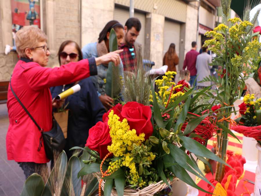 Una cinquantena de parades ompliran el carrer Major amb motiu de la Fira de Sant Jordi 2023 a Montcada i Reixac