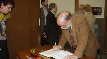 Granollers recorda Arcadi Oliveres en el marc de la programació «Granollers, vila oberta a la pau»