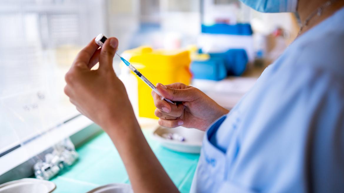 La Comunidad de Madrid aprueba 33,7 millones para la vacunación frente al herpes zoster
