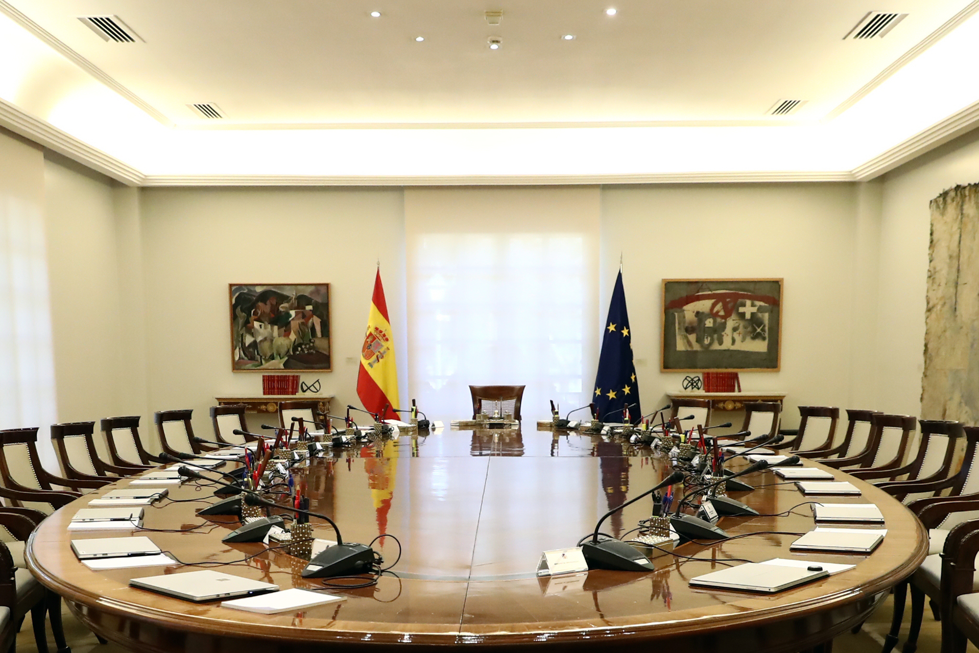 Pedro Sánchez preside la reunión del Consejo de Ministros