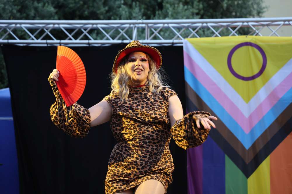 Torna el 'show drag' per celebrar la Diada per l’alliberament LGTBI a Montcada i Reixac