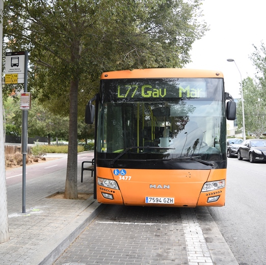 Acte inaugural del bus que connecta Sant Feliu amb la platja de Gavà i l&#039;aeroport