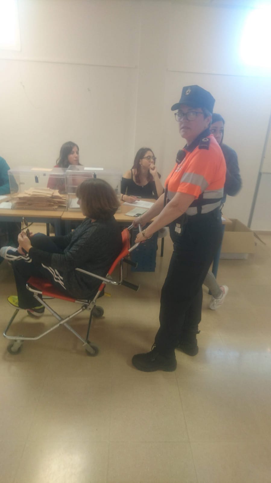 Cúllar Vega ofrecerá un servicio gratuito de transporte para que sus mayores puedan votar el domingo