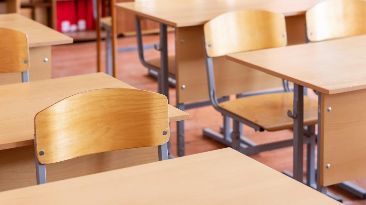 La Comunidad de Madrid aumenta casi un 90% su inversión en mobiliario para los centros educativos públicos