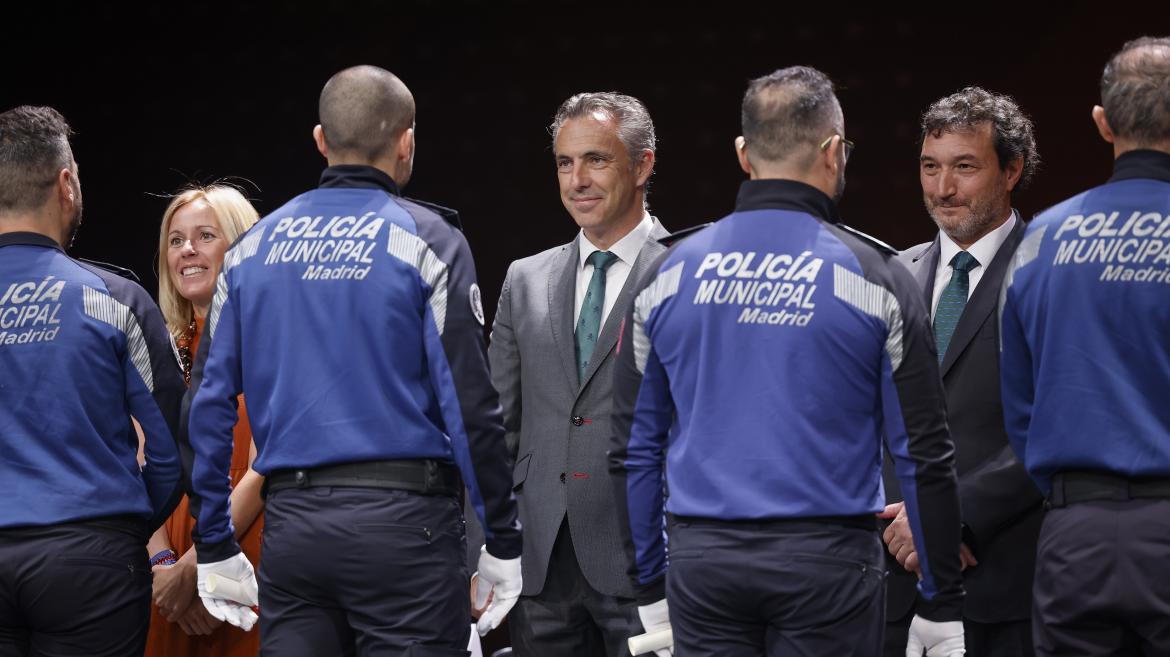 La Comunidad de Madrid entrega los diplomas a la nueva promoción de oficiales de Policía Local de la región