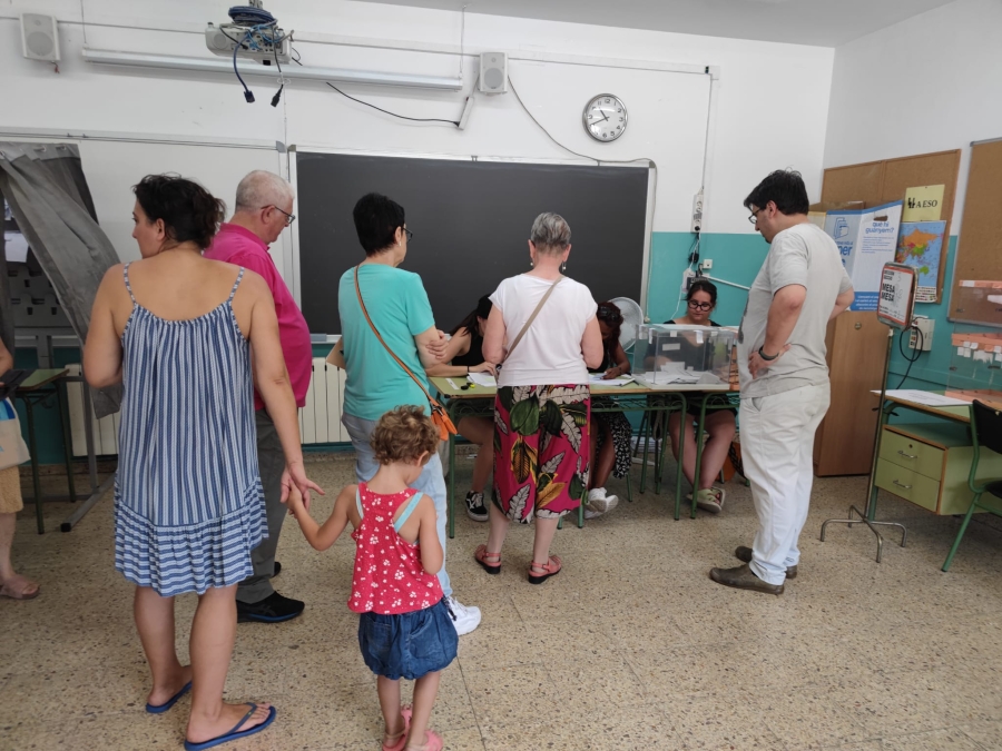 La participació a Montcada i Reixac a les 14 h del 23J és del 37,05%