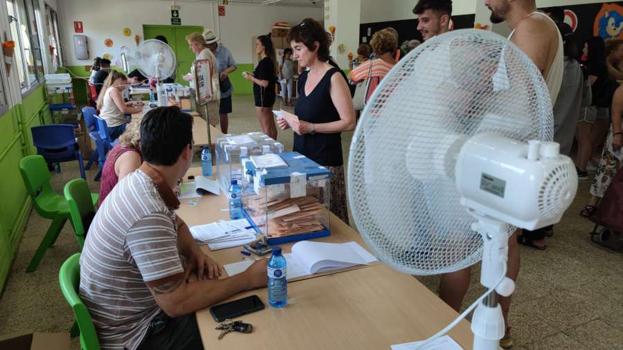 La participació a les eleccions generals a les 18h és del 47,98%