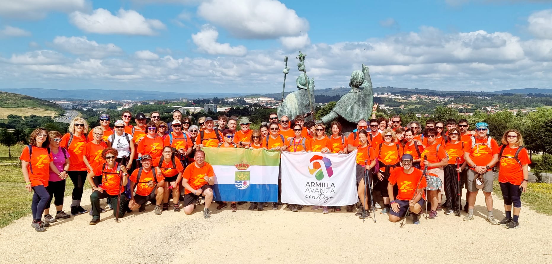 Un centenar de vecinos de Cúllar Vega realizan el Camino de Santiago