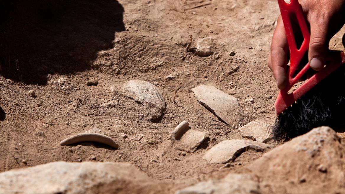 La Comunidad de Madrid acoge a jóvenes de seis países europeos y México en un campo de voluntariado de arqueología durante el verano
