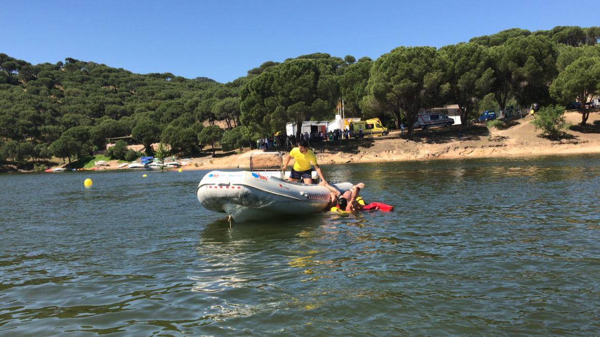 La Comunidad de Madrid realizó este verano más de 3.200 intervenciones en las zonas de baño del pantano de San Juan