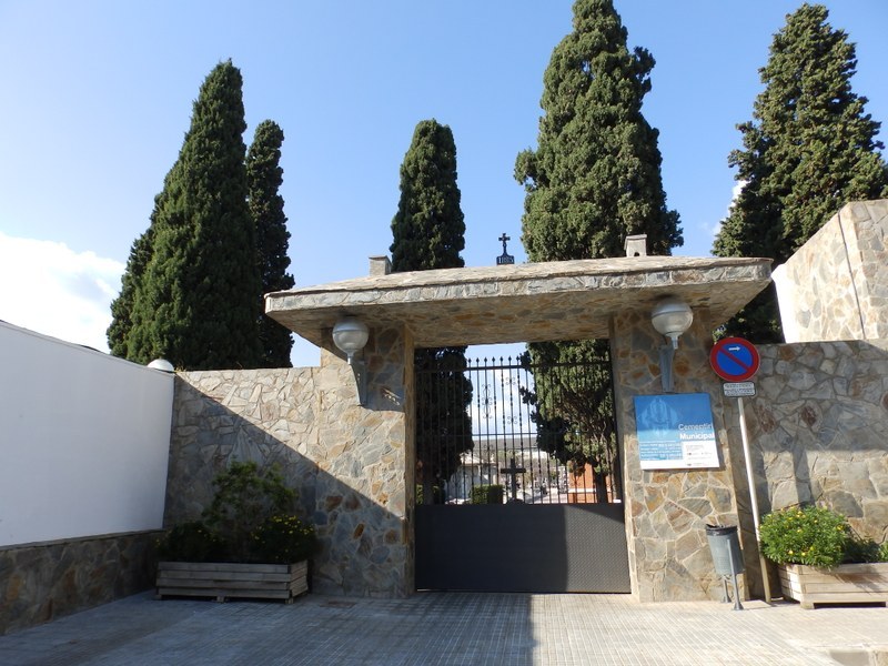 Ampliación del horario del cementerio con motivo de la festividad de Todos los Santos