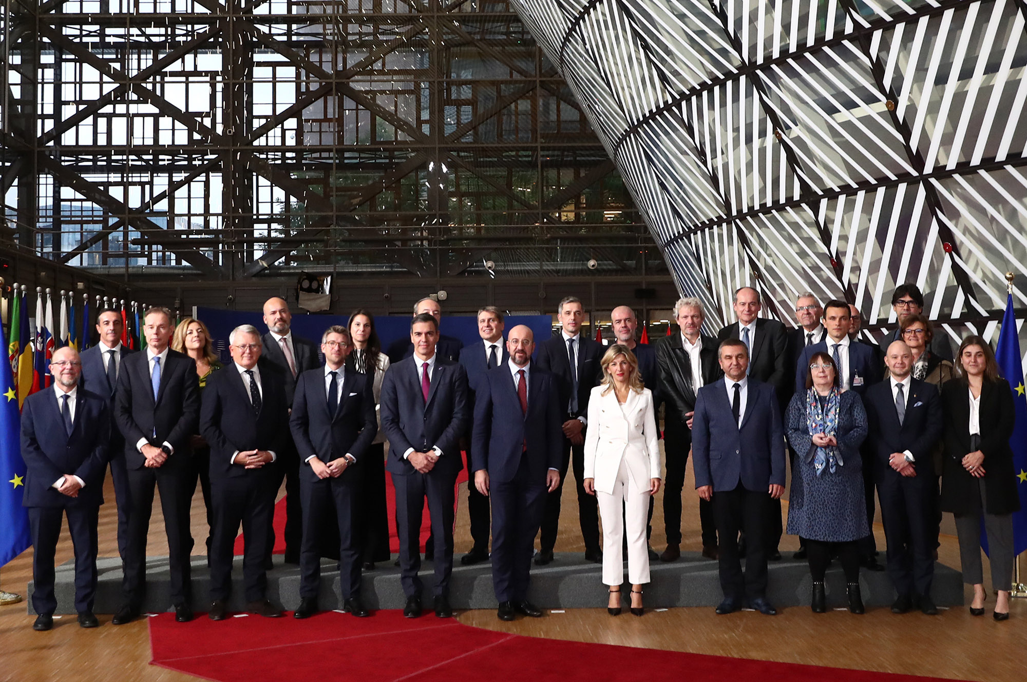 Sánchez destaca en la Cumbre Social Tripartita la importancia del diálogo social como motor de progreso para el proyecto europeo