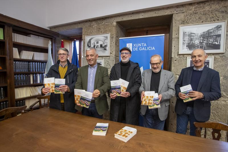 A Xunta e Galaxia conmemoran o 95 aniversario do nacemento de Neira Vilas coa reedición de dous clásicos do autor