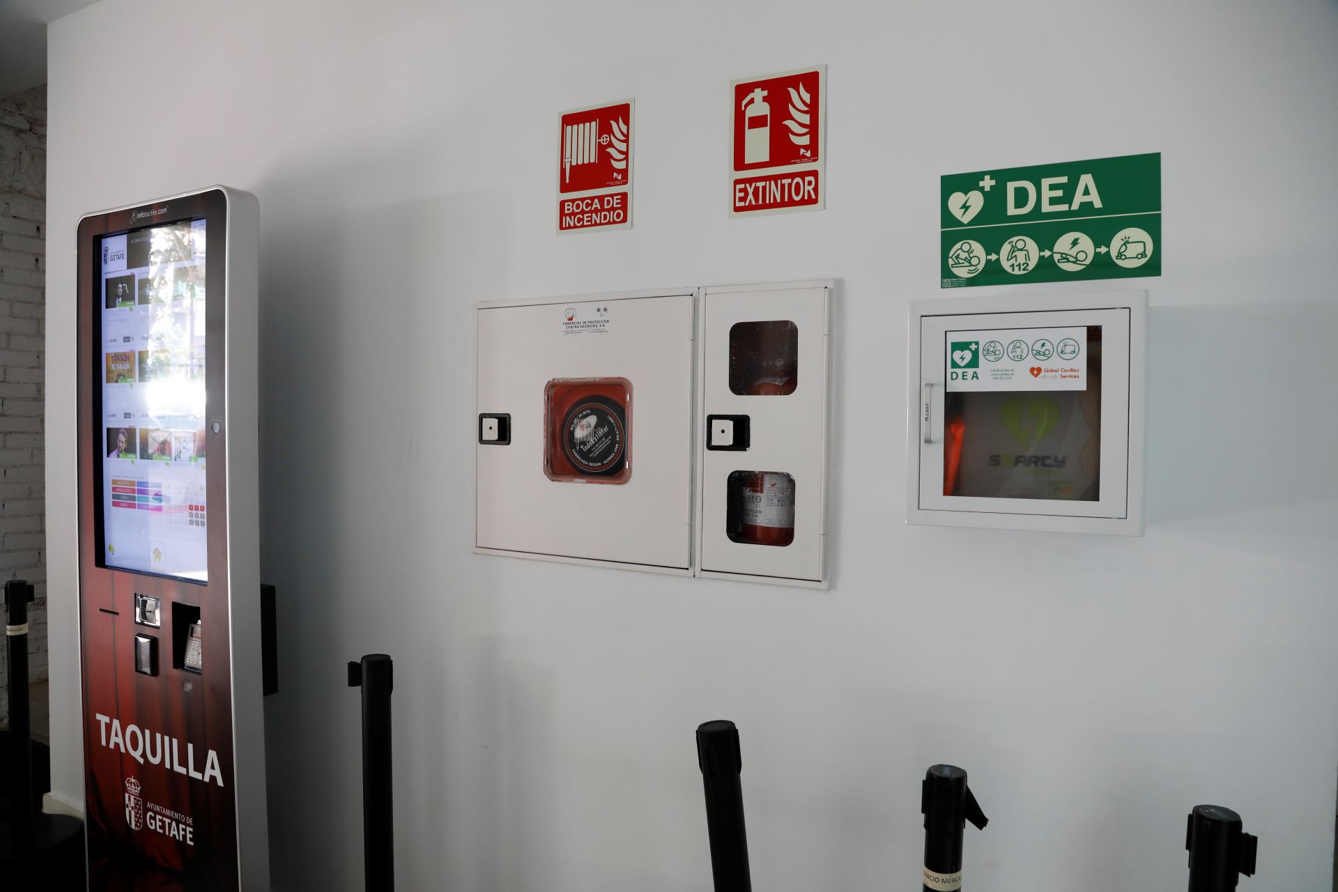 Getafe instala 39 desfibriladores en el Ayuntamiento y centros municipales