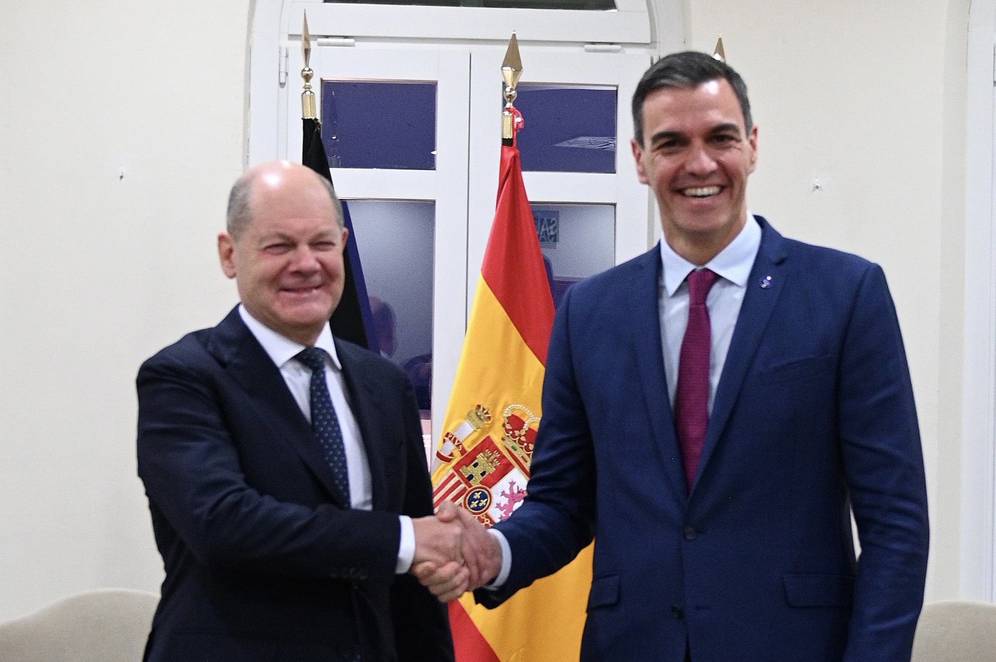 Pedro Sánchez y Olaf Scholz abordan los temas clave y los avances de la Presidencia española del Consejo de la UE