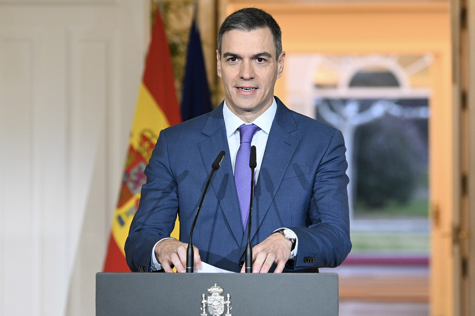 Pedro Sánchez anuncia la nueva composición de un Gobierno "de alto perfil político y contrastada solvencia técnica"