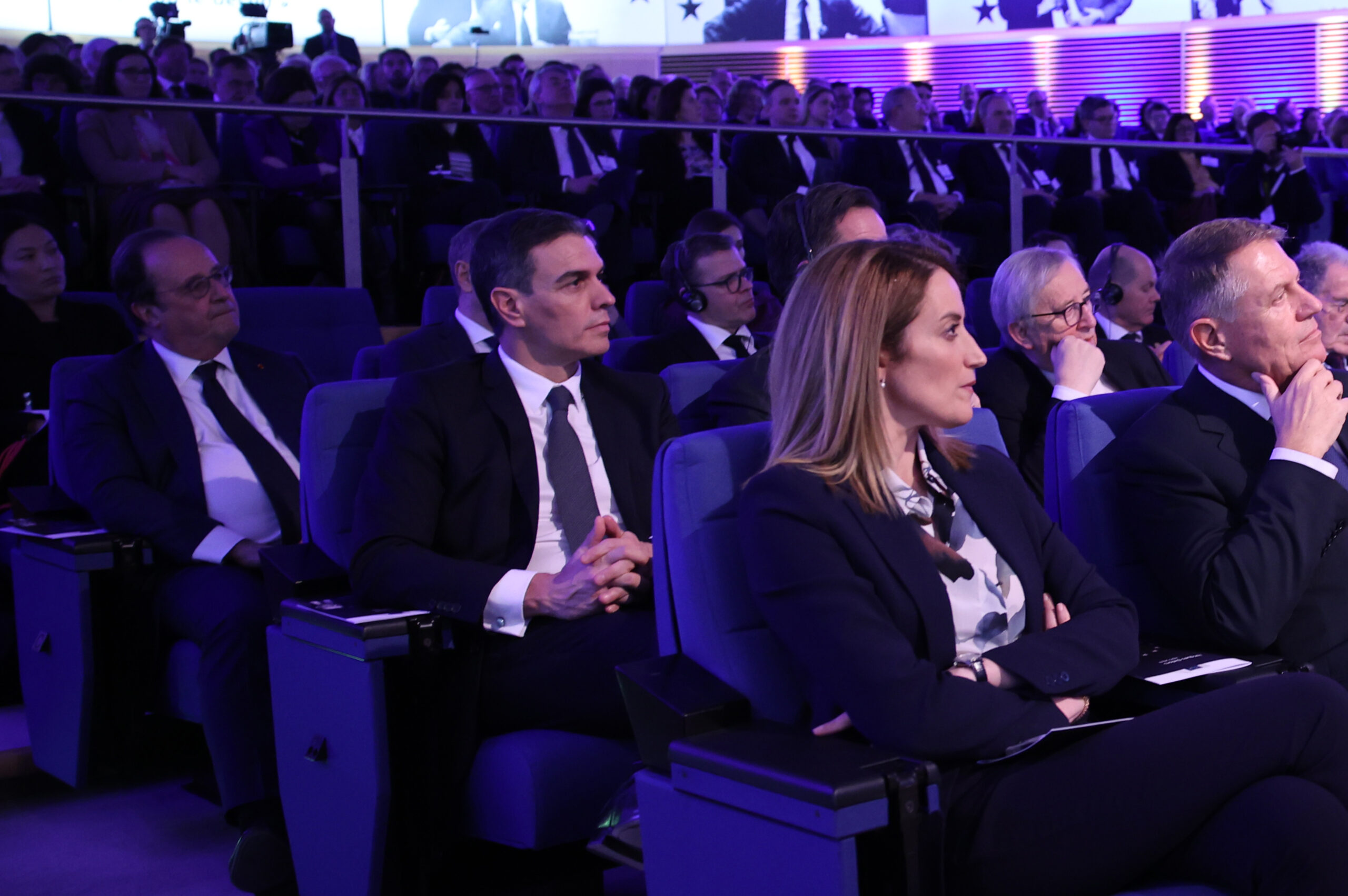 El presidente del Gobierno asiste en Bruselas al homenaje al expresidente de la Comisión Europea, Jacques Delors.