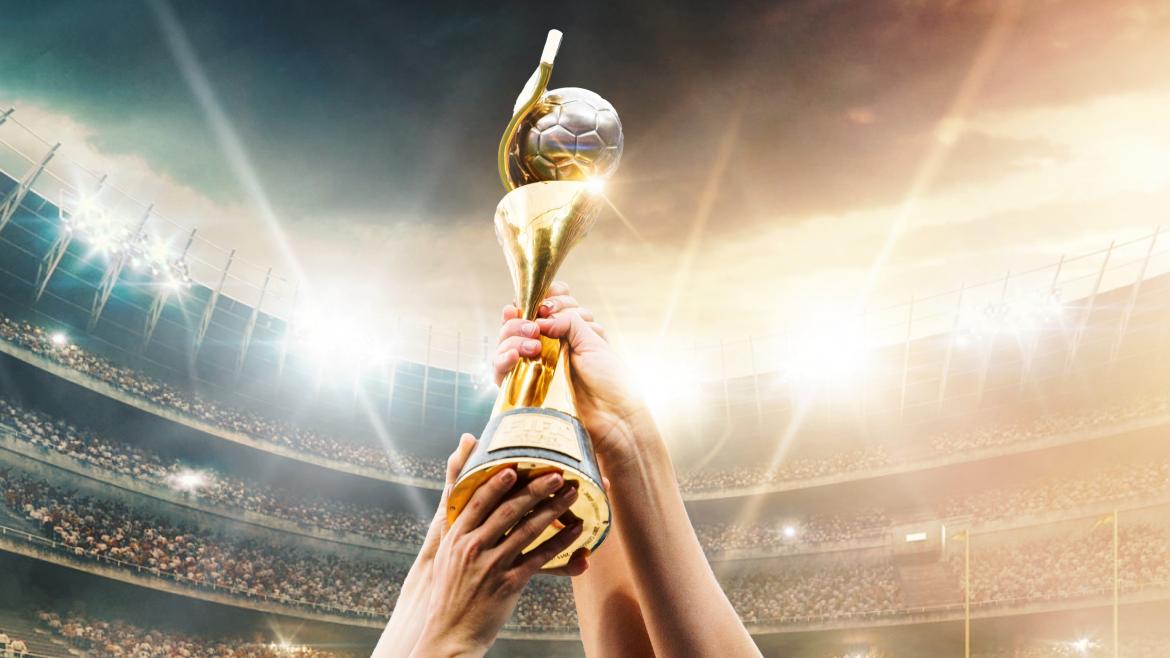 La Comunidad de Madrid exhibirá las Copas del Mundial Femenino de Fútbol y la UEFA Nations League masculina en la Real Casa de Correos