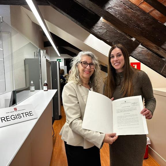 L&#039;alcaldessa i la regidora d&#039;Educació defensen l&#039;escola pública al Parlament de Catalunya