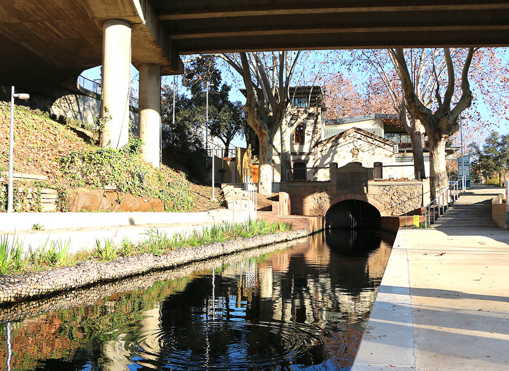 La Casa Larratea i el Parc de les Aigües, a històries de la metròpolis