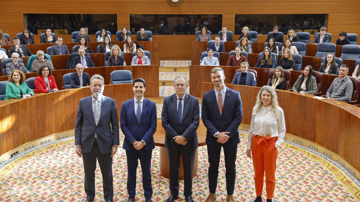 La Comunidad de Madrid incrementa más del 40% los participantes en el programa de debate escolar Global Classrooms
