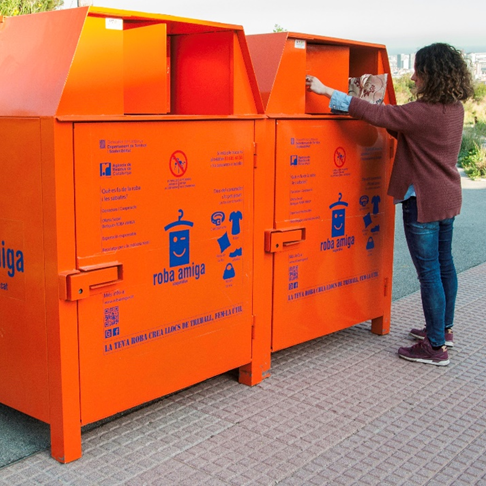 Sant Feliu es converteix en un dels municipis referents en recollida de tèxtil