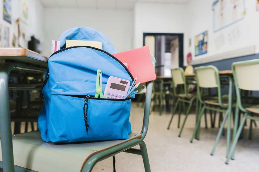 El Ple aprova les bases d’ajuts escolars per a famílies vulnerables