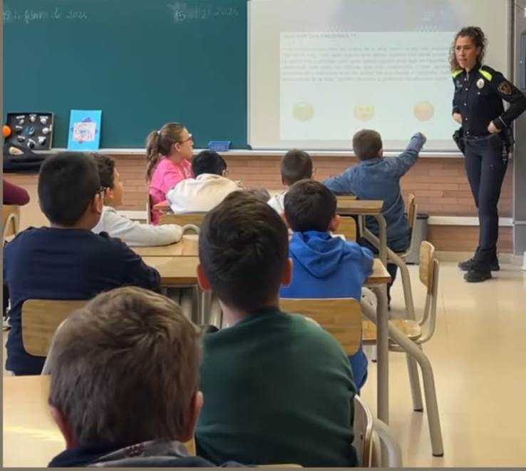 L&#039;Agent Tutora de la Policia Local treballa per a la protecció dels menors al municipi