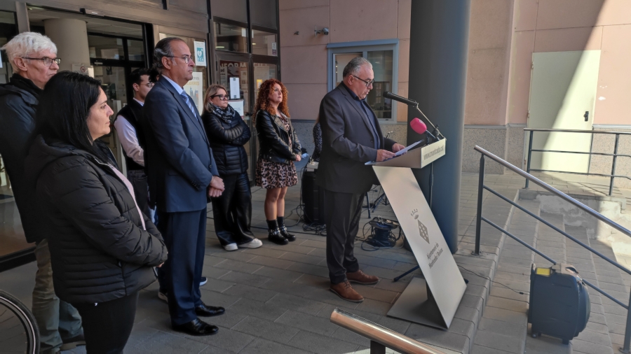 L'Ajuntament homenatja les víctimes del terrorisme en el 20è aniversari dels atemptats de Madrid
