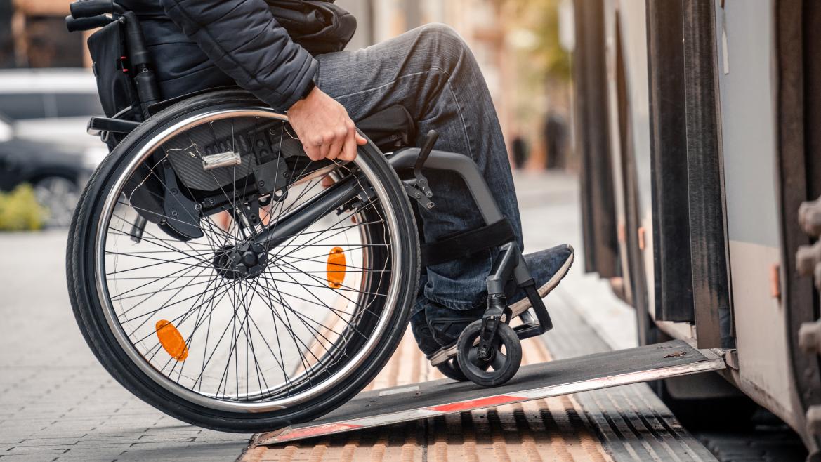 La Comunidad de Madrid destina 33,9 millones a 811 plazas diurnas para personas adultas con discapacidad física