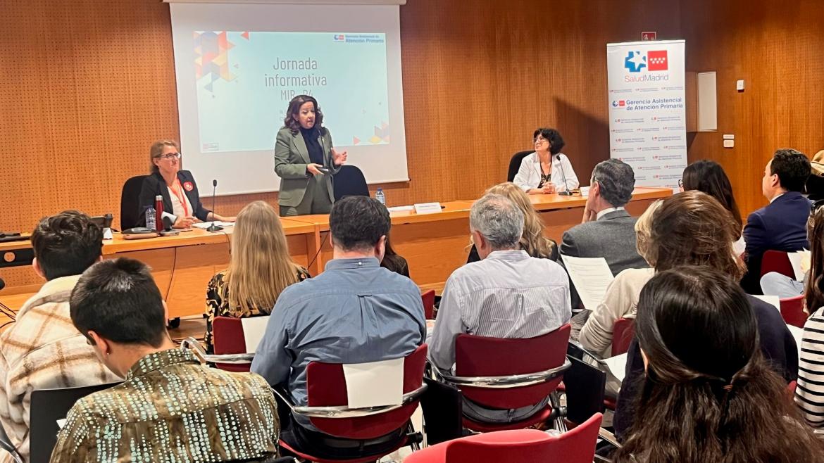 La Comunidad de Madrid ofrece a los nuevos médicos de Familia contratos estables de larga duración y sueldos desde 56.000 euros